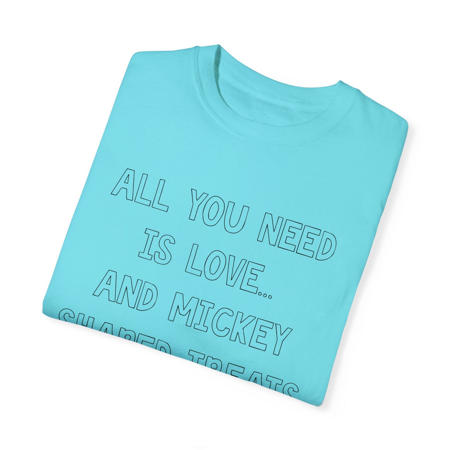 Adult All you need is love Tee