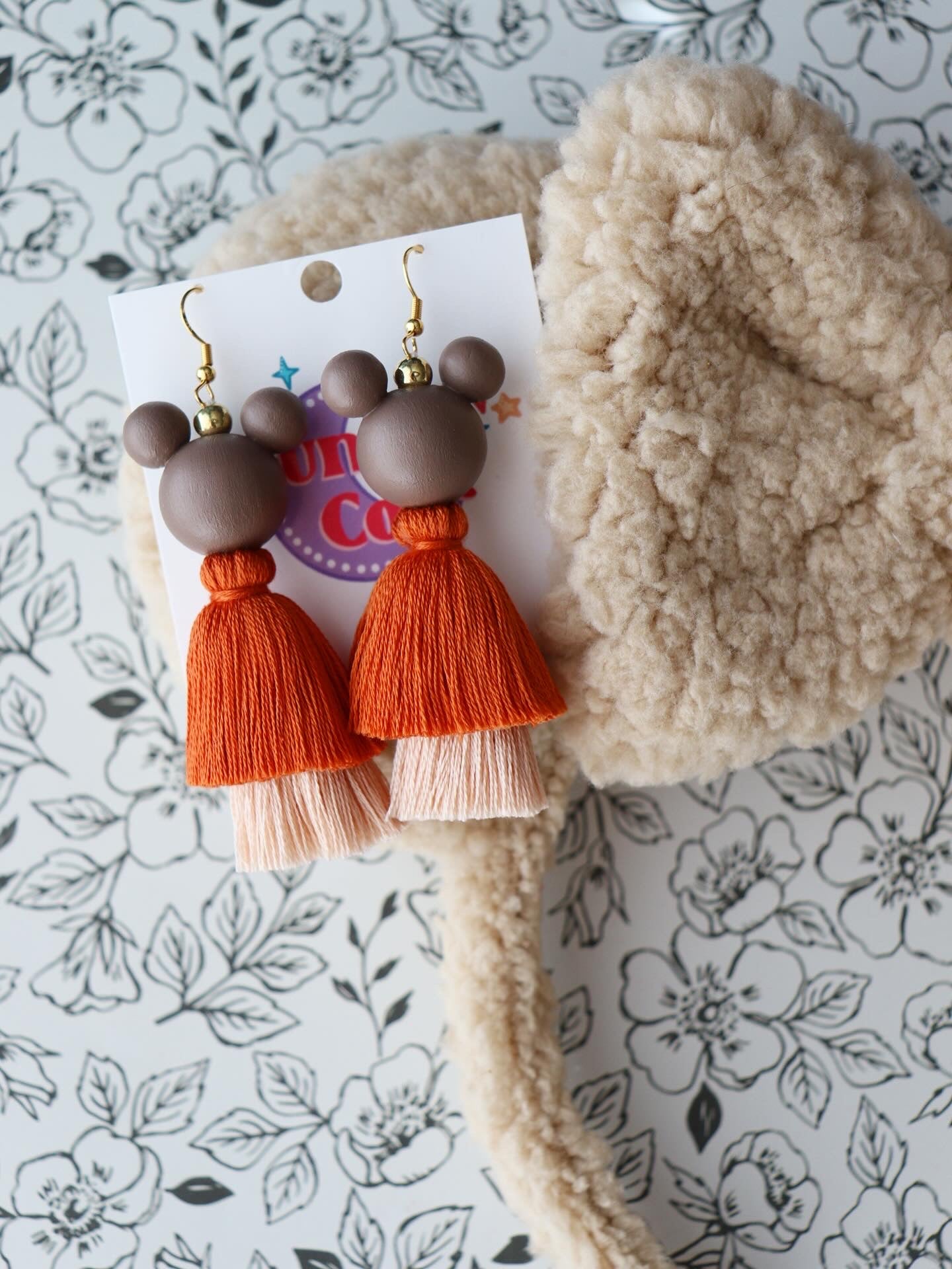 Nutmeg Tassels