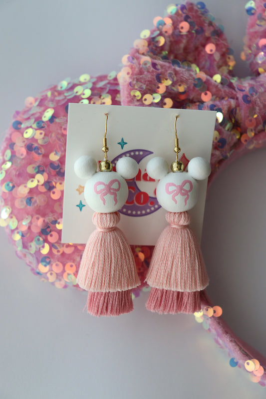 Pretty in Bows Tassels