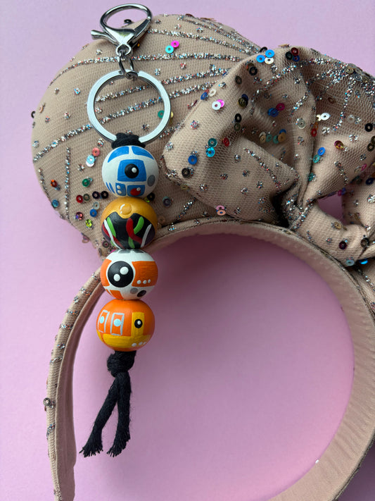 Droid beaded keychain
